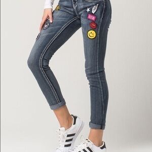 Soundgirl size 3 patch skinny jeans